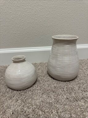 Threshold Neutral Ceramic Ribbed stoneware Vase Set - Cream Decorative Vases